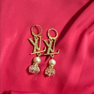 Fashion Earrings with Pearl and Crystal